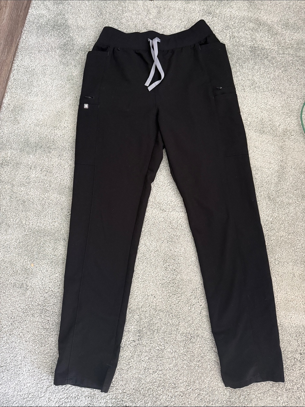 FIGS Women’s Mayfair Pant - Black